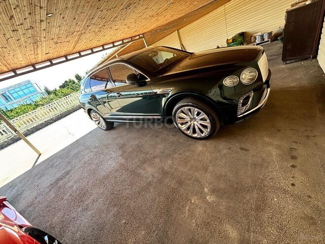Bentley Bentayga-4