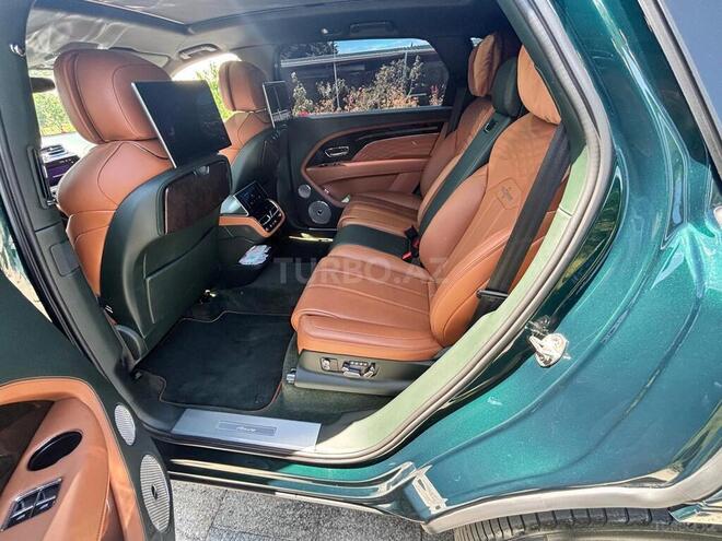Bentley Bentayga-12