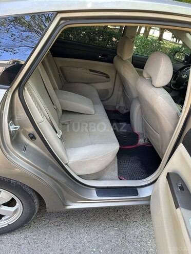 Toyota Prius-6