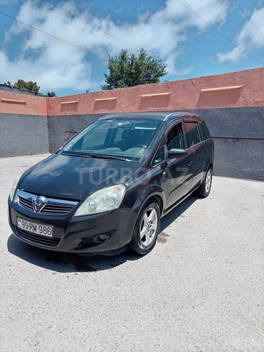 Opel Zafira-2
