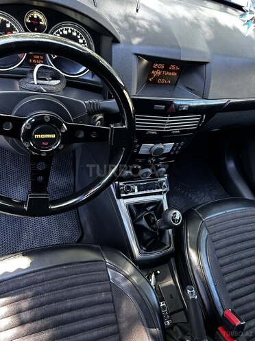 Opel Astra-11
