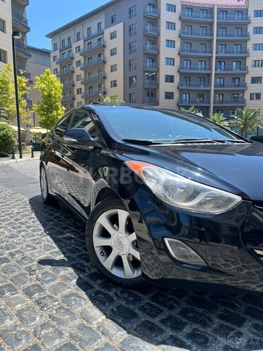 Hyundai Elantra-5