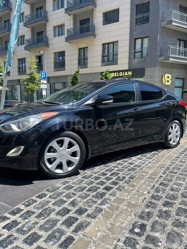 Hyundai Elantra-7