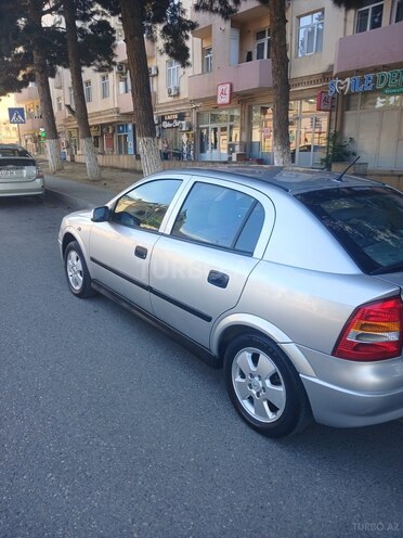 Opel Astra-12