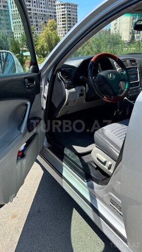 Lexus IS 250-8
