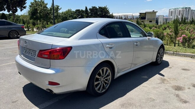 Lexus IS 250-4