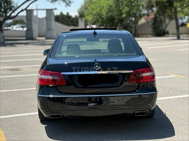Mercedes E 200-5