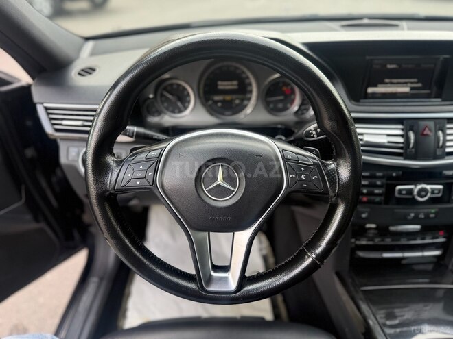 Mercedes E 200-17