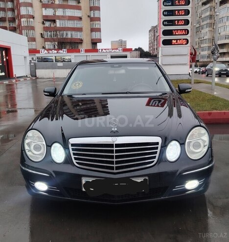 Mercedes E 320-1