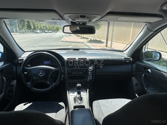 Mercedes C 240-3