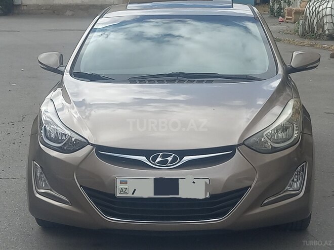 Hyundai Elantra-1