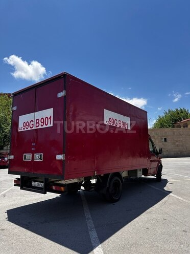 Ford Transit-8