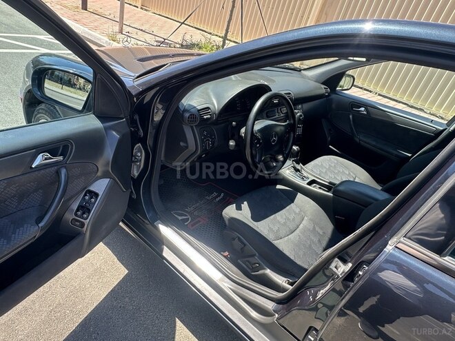 Mercedes C 240-10