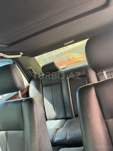 Mercedes E 200-4