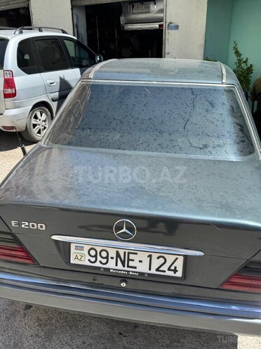 Mercedes E 200-9