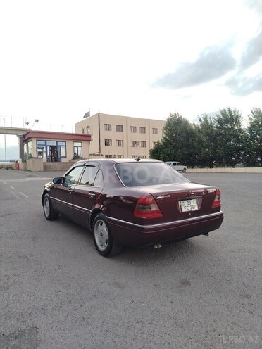 Mercedes C 220-2