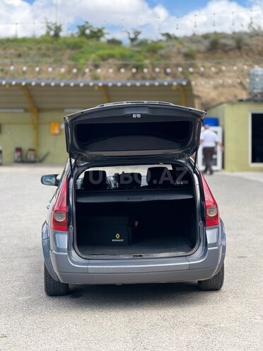 Renault Megane-10