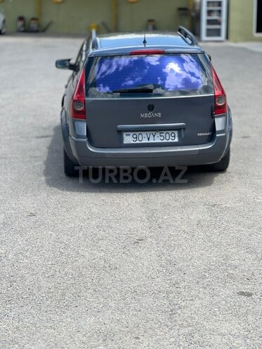 Renault Megane-6