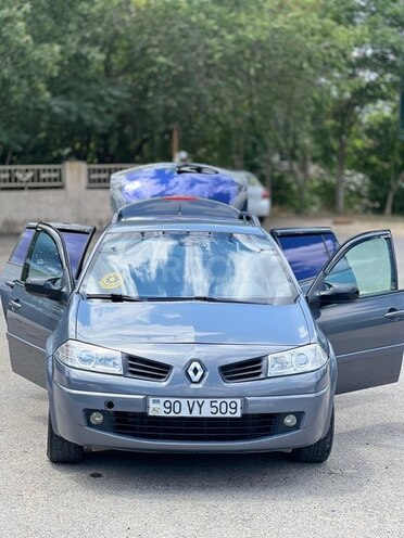 Renault Megane-12