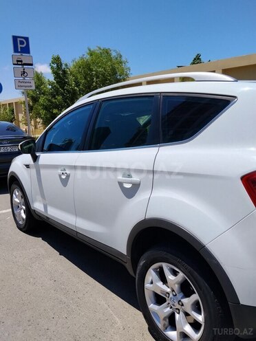 Ford Kuga-4