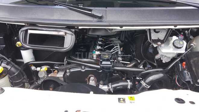 Ford Transit-10