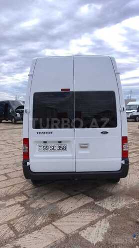 Ford Transit-6