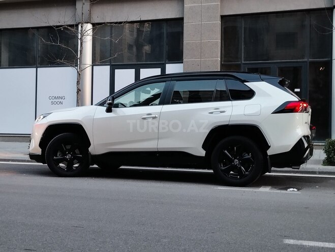 Toyota RAV4-5