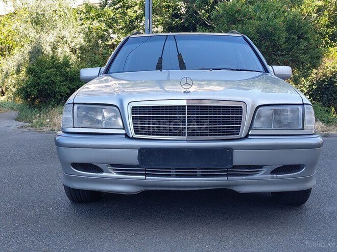 Mercedes C 220-2