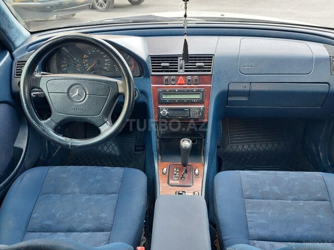 Mercedes C 220-10