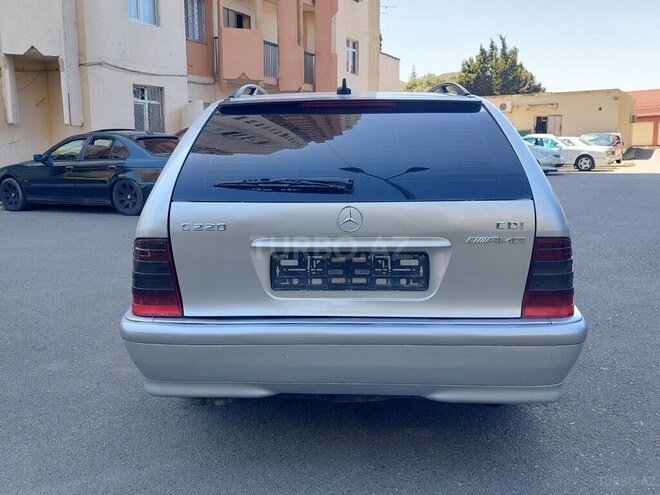 Mercedes C 220-12