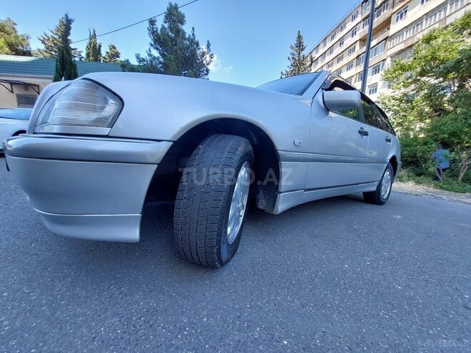 Mercedes C 220-16