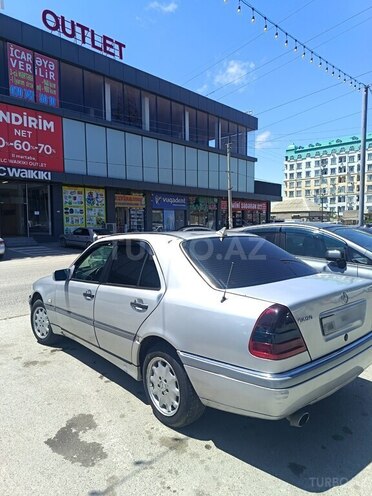Mercedes C 250-4