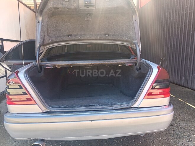 Mercedes C 250-10