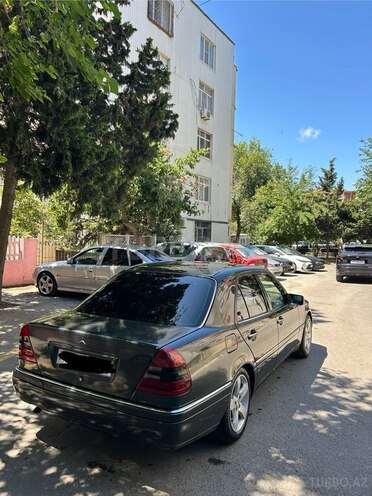 Mercedes C 180-5