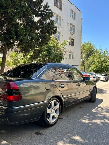 Mercedes C 180-12