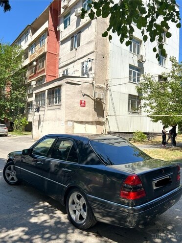 Mercedes C 180-9