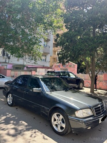 Mercedes C 180-7
