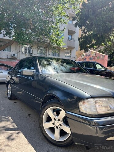 Mercedes C 180-13