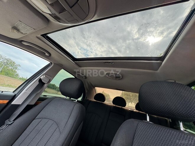 Mercedes E 220-3