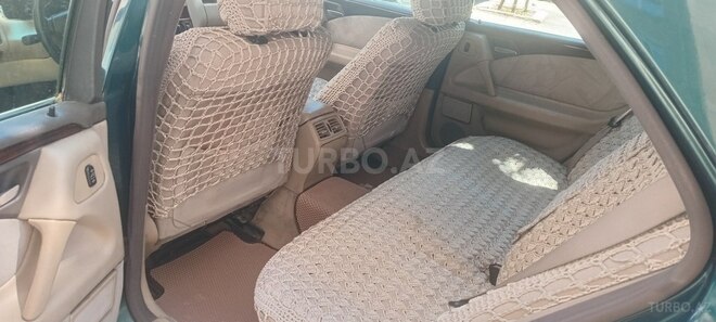 Mercedes E 280 4MATIC-6