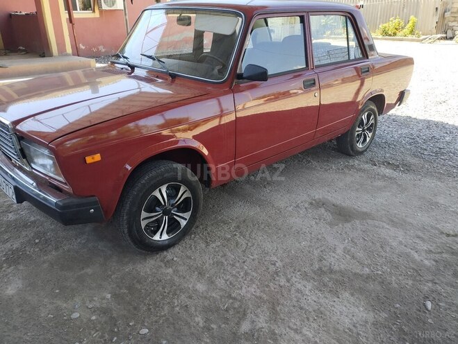 LADA (VAZ) 2107-5