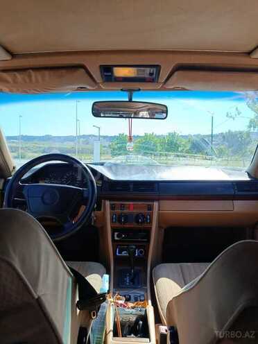 Mercedes E 220-8