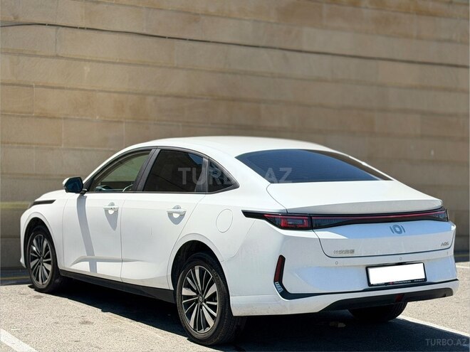 Changan Qiyuan A05-5