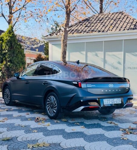 Hyundai Sonata-2
