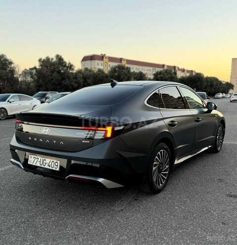 Hyundai Sonata-6