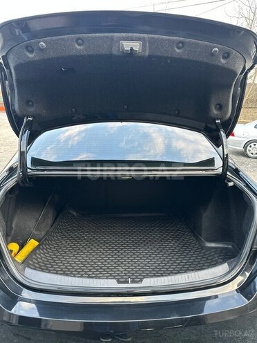 Chevrolet Malibu-8