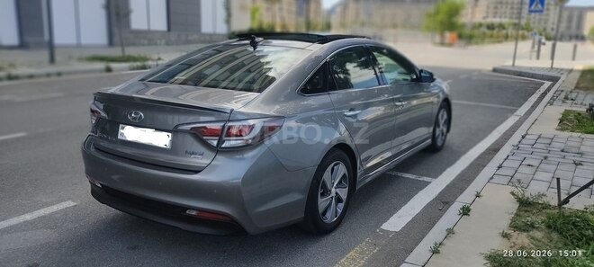 Hyundai Sonata-6