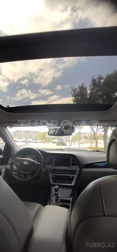 Hyundai Sonata-9