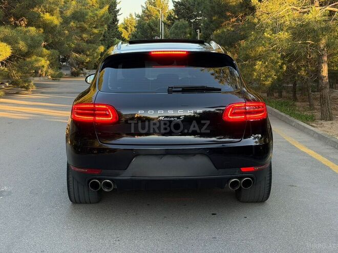 Porsche Macan GTS-3