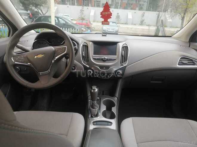 Chevrolet Cruze-8